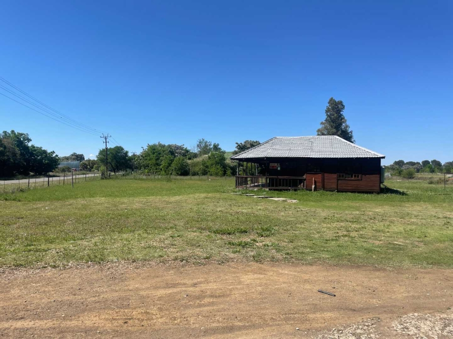 5 Bedroom Property for Sale in Estoire Free State